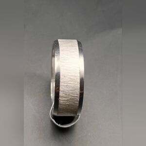 Men’s Brushed Stainless Steel Band – Silver – Size 9 (EU 18)